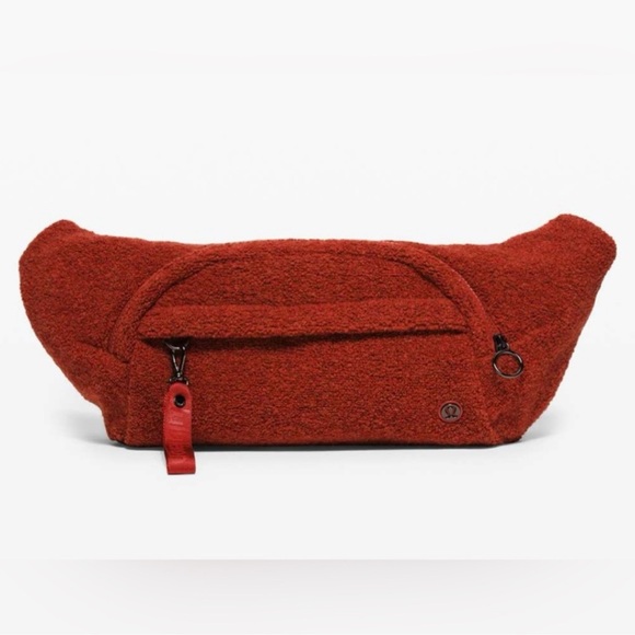 Lululemon On The Beat Belt Bag Sherpa - Picture 4 of 8